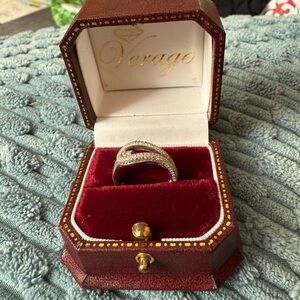 White gold and diamond Ring